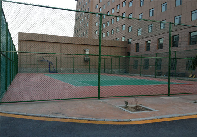 呼市赛罕区法院网球场篮球场图片